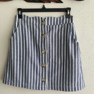 Blu Pepper stripe skirt-small